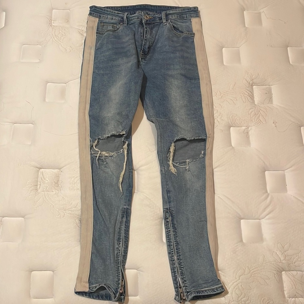 Graphic Ripped Jeans Streetwear